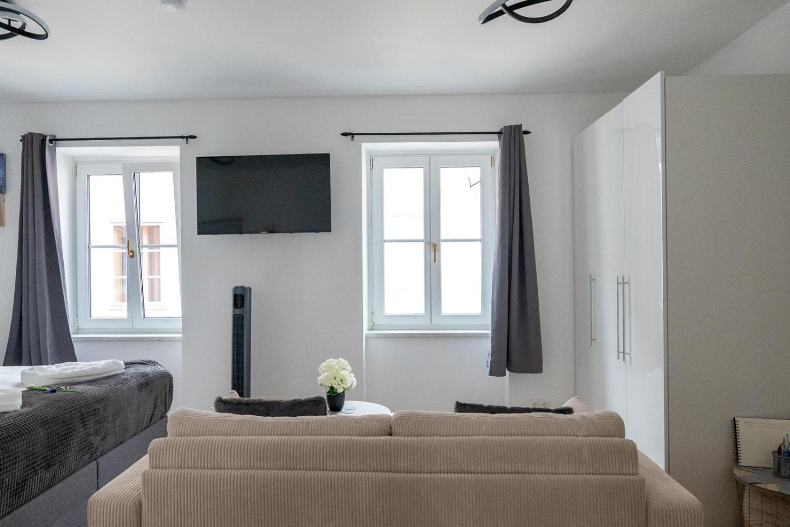 Wachau Oasis - Elegance With A Private Terrace Apartment Mautern Luaran gambar