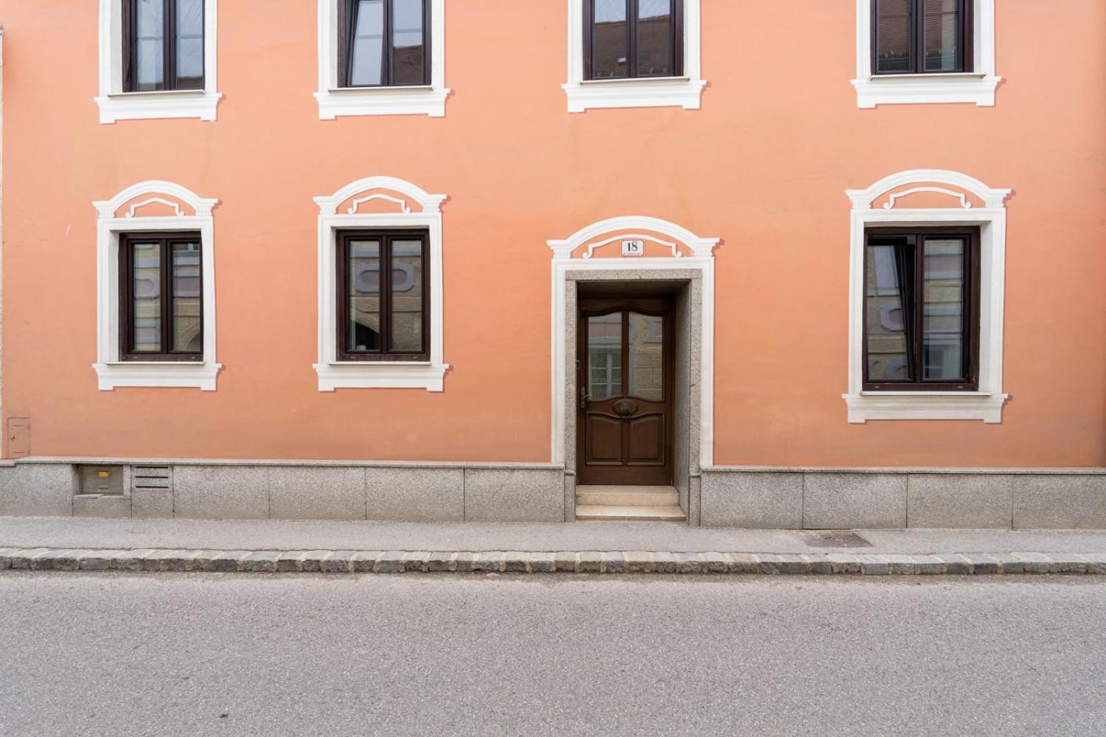 Wachau Oasis - Elegance With A Private Terrace Apartment Mautern Luaran gambar