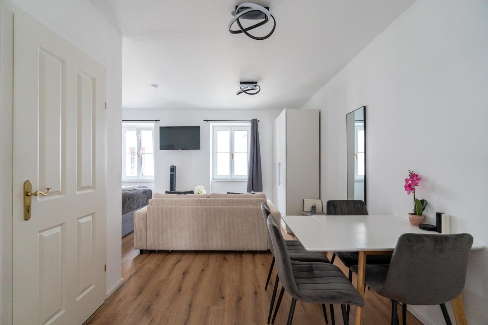 Wachau Oasis - Elegance With A Private Terrace Apartment Mautern Luaran gambar
